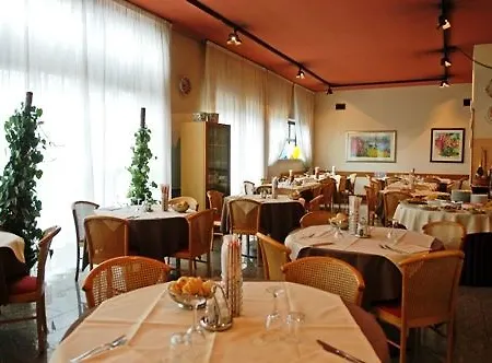 Sud Point 3* Verona